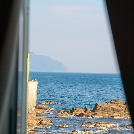 Apartamento Nel Gozzo Sul Mare - Genovainrelax Exterior foto